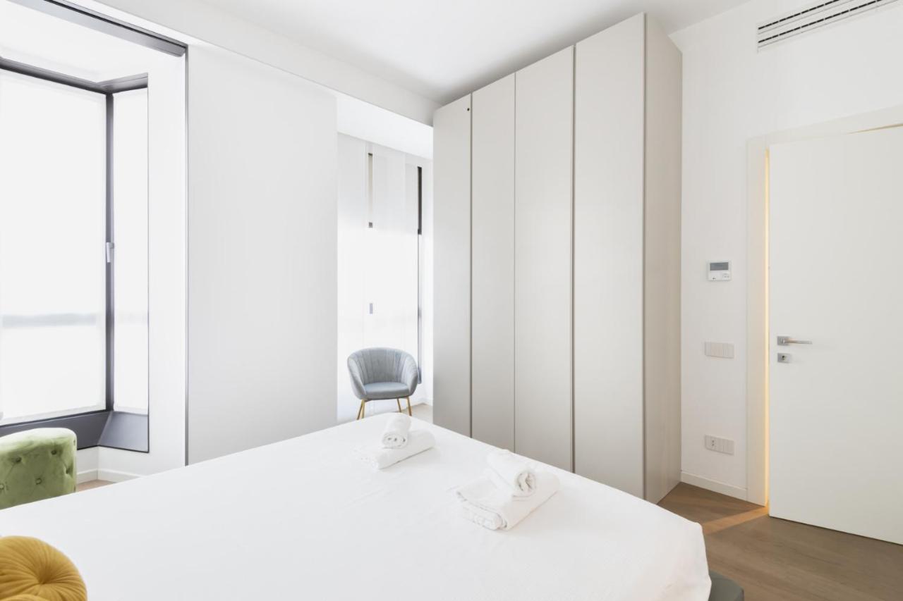 Easylife - Lussuosa Dimora Con Rooftop Condominiale Vista Duomo Milão Exterior foto